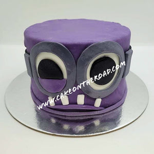 Minion Cake Small (Purple)